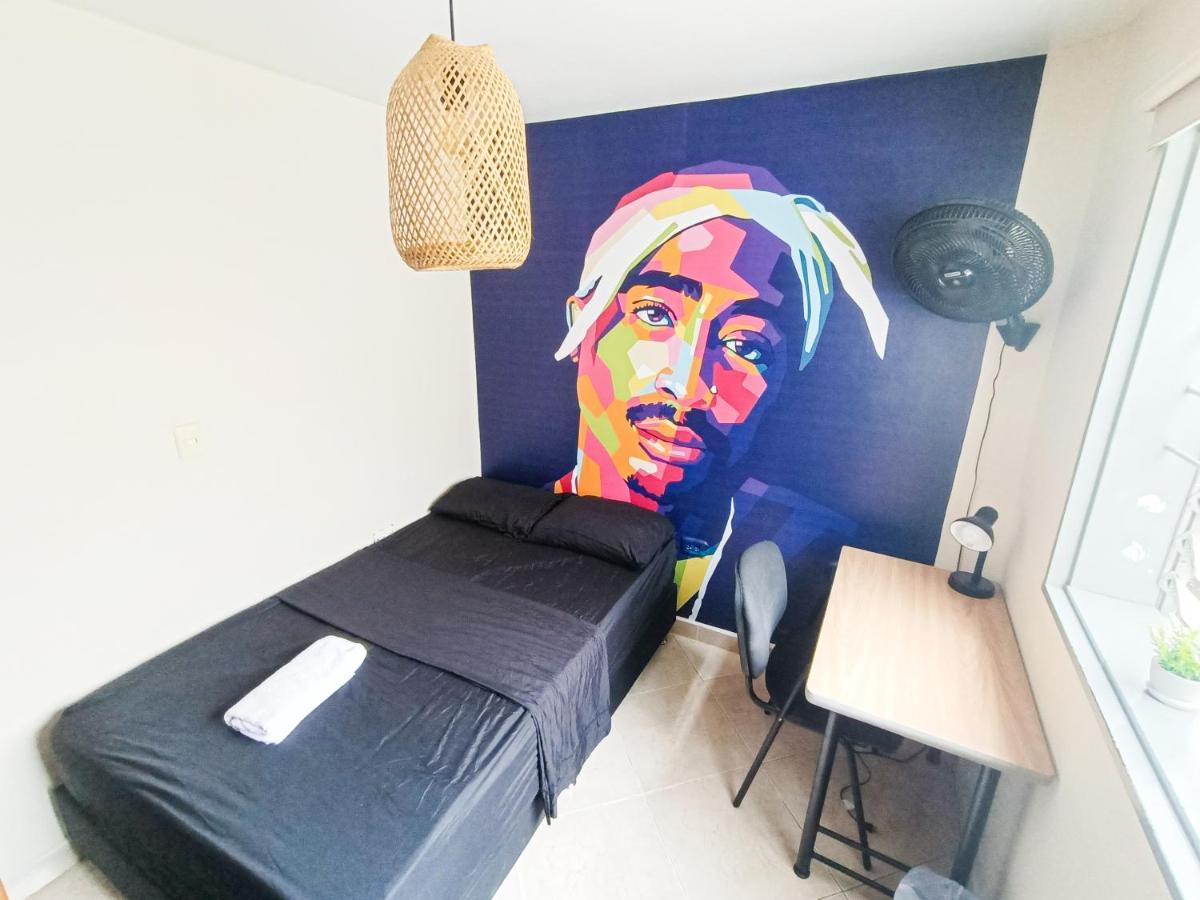 Casa Clandestina Guest House ميديلين المظهر الخارجي الصورة