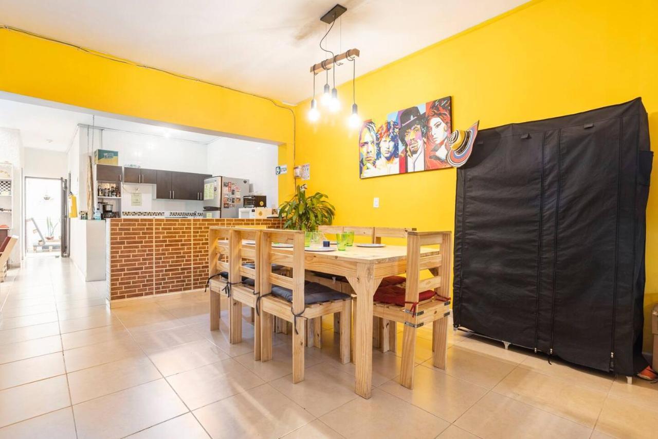 Casa Clandestina Guest House ميديلين المظهر الخارجي الصورة